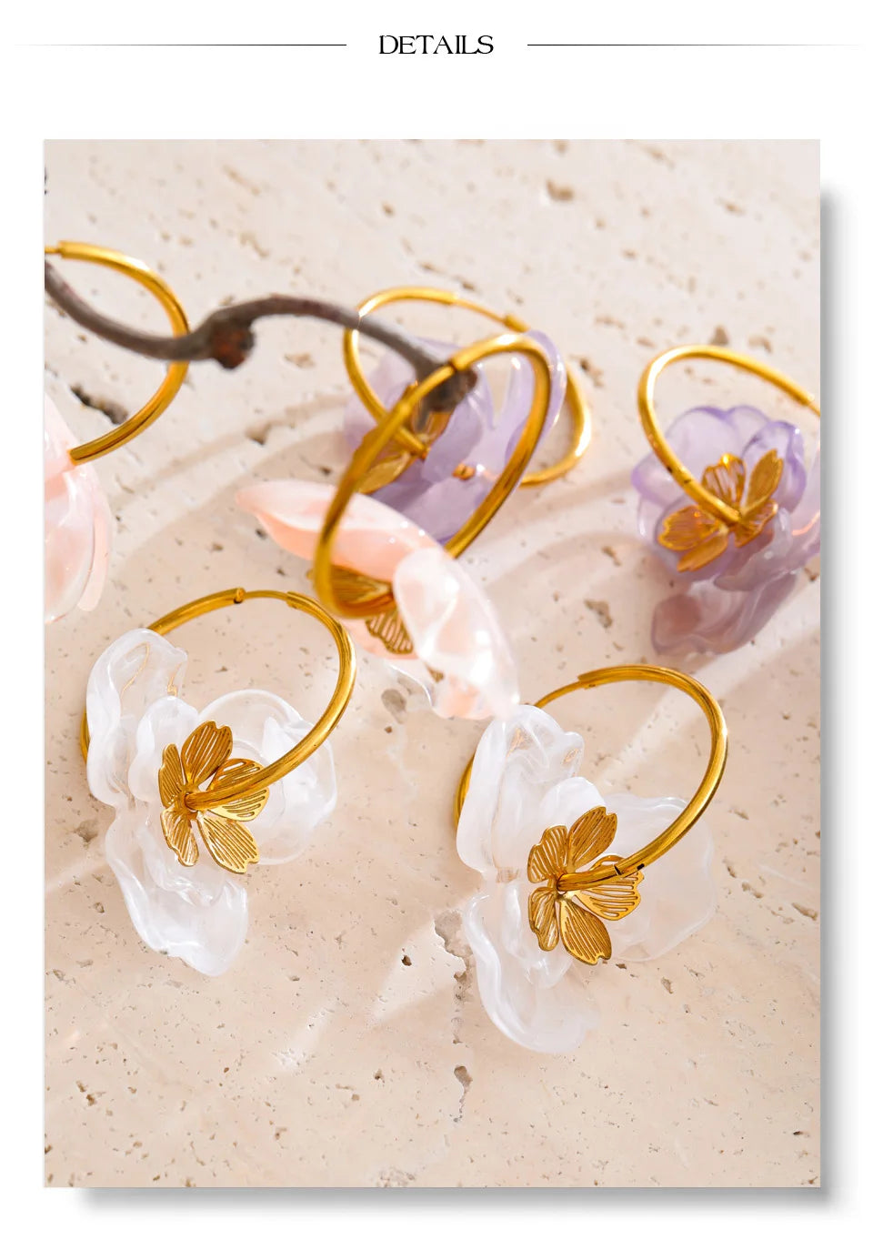 Resin flower earrings in gold-plated stainless steel with resin.