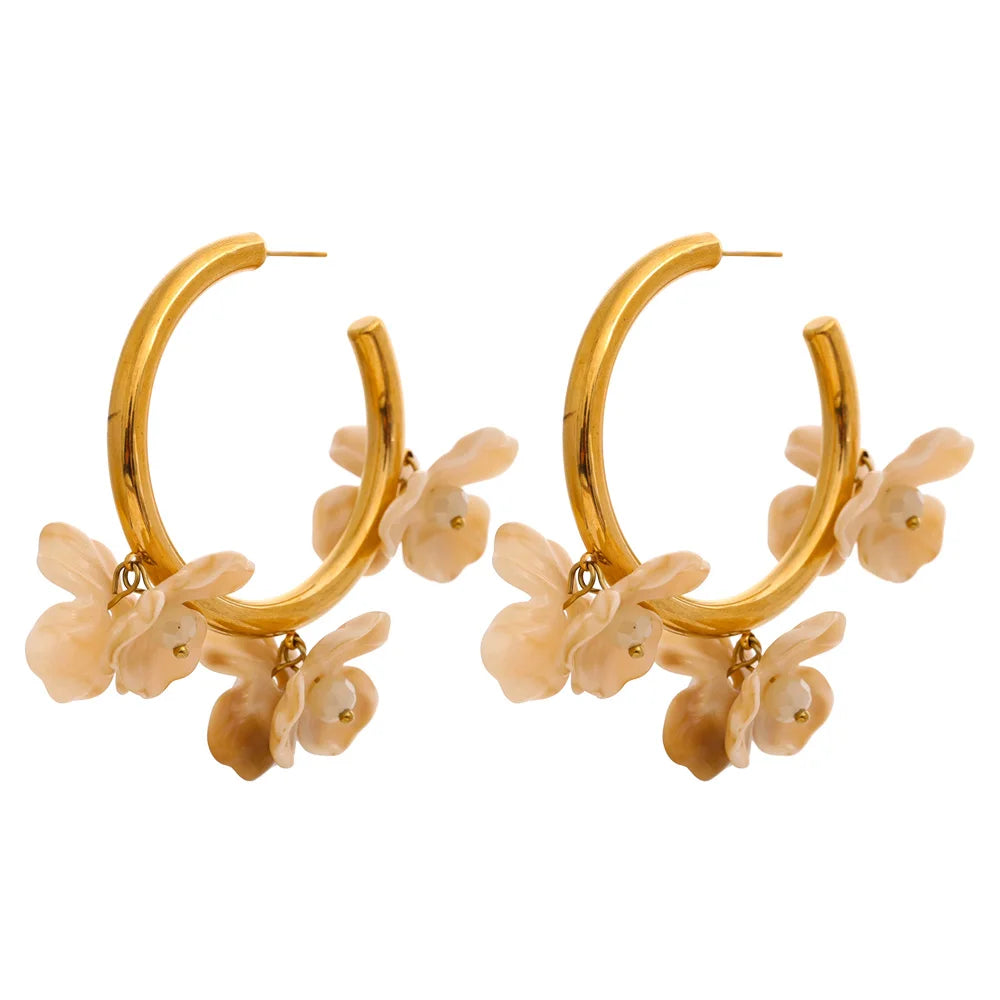 Resin flower multi-color earrings in gold-plated stainless steel with resin.
