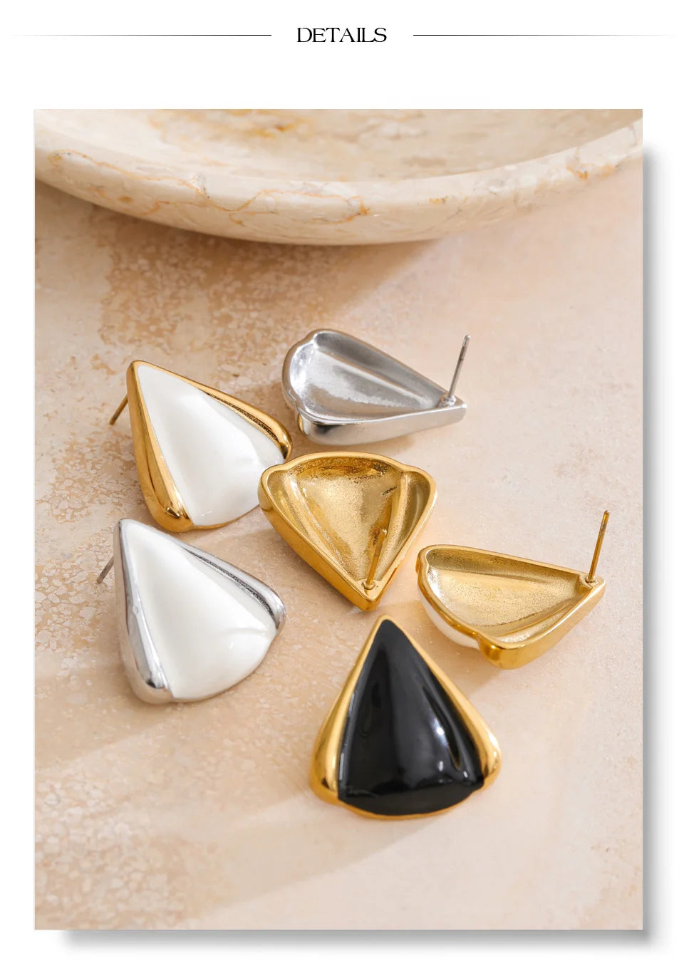 Black pearl geometric earrings in gold-plated stainless steel with pearl.