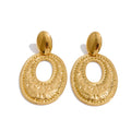 Geometric earrings in gold-plated stainless steel.