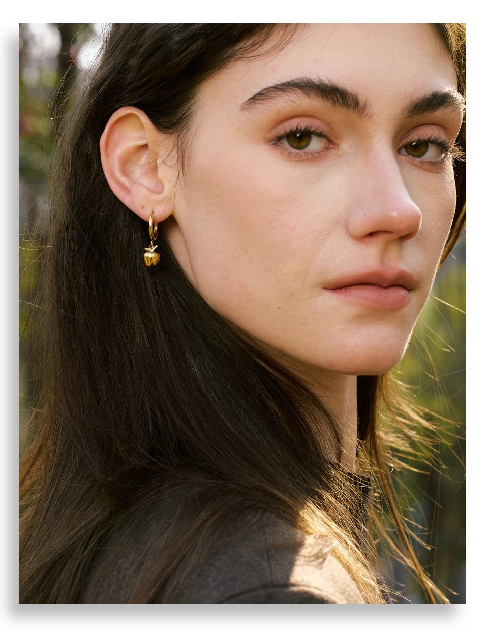 Geometric earrings in gold-plated stainless steel.