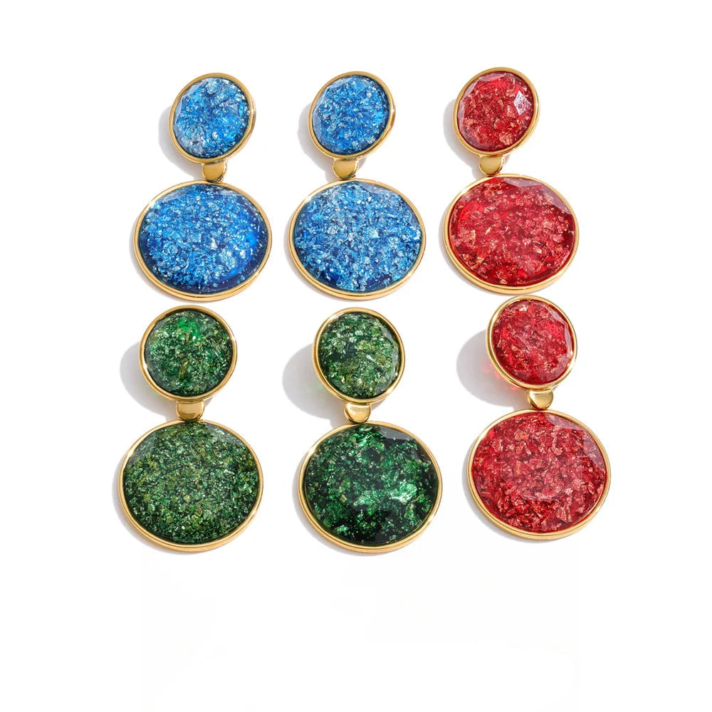 Gold-plated stainless steel earrings with resin.