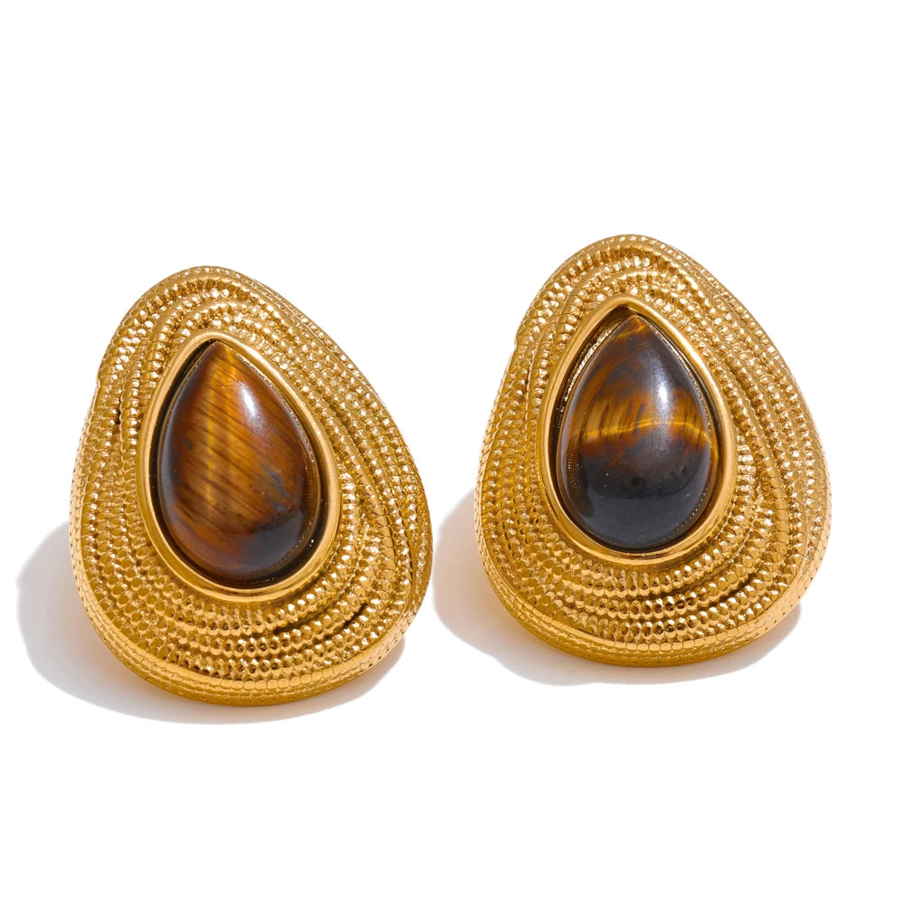 Natural stone geometric earrings in gold-plated stainless steel with natural stone.