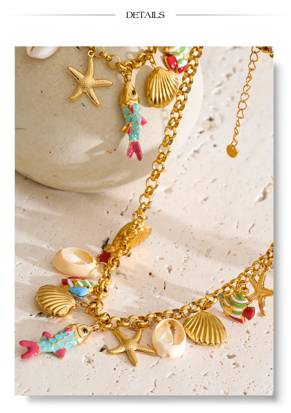 Shell enamel star necklace in gold-plated stainless steel with shell and enamel.