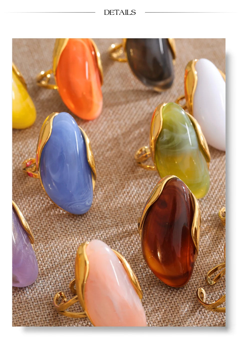 Resin multi-color geometric ring in 18K gold-plated stainless steel with resin.