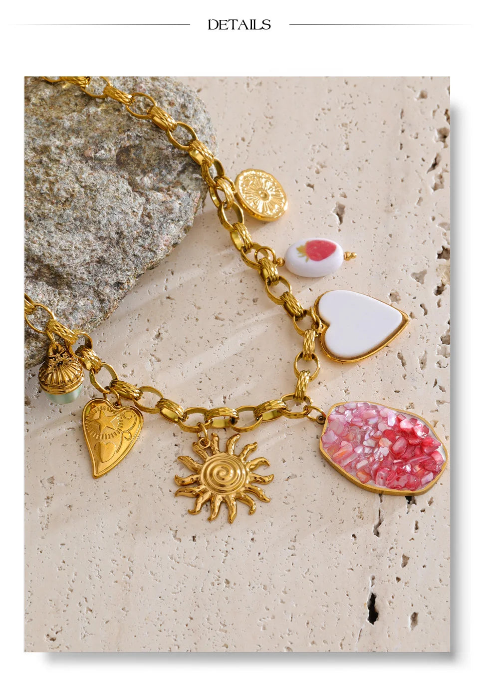 Shell resin heart necklace in gold-plated stainless steel with shell and resin.