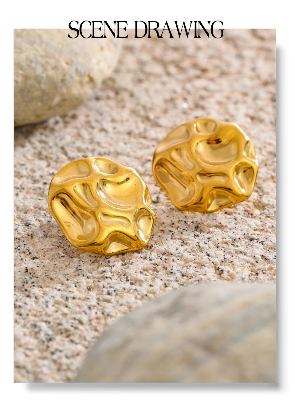 Hammered geometric earrings in gold-plated stainless steel.