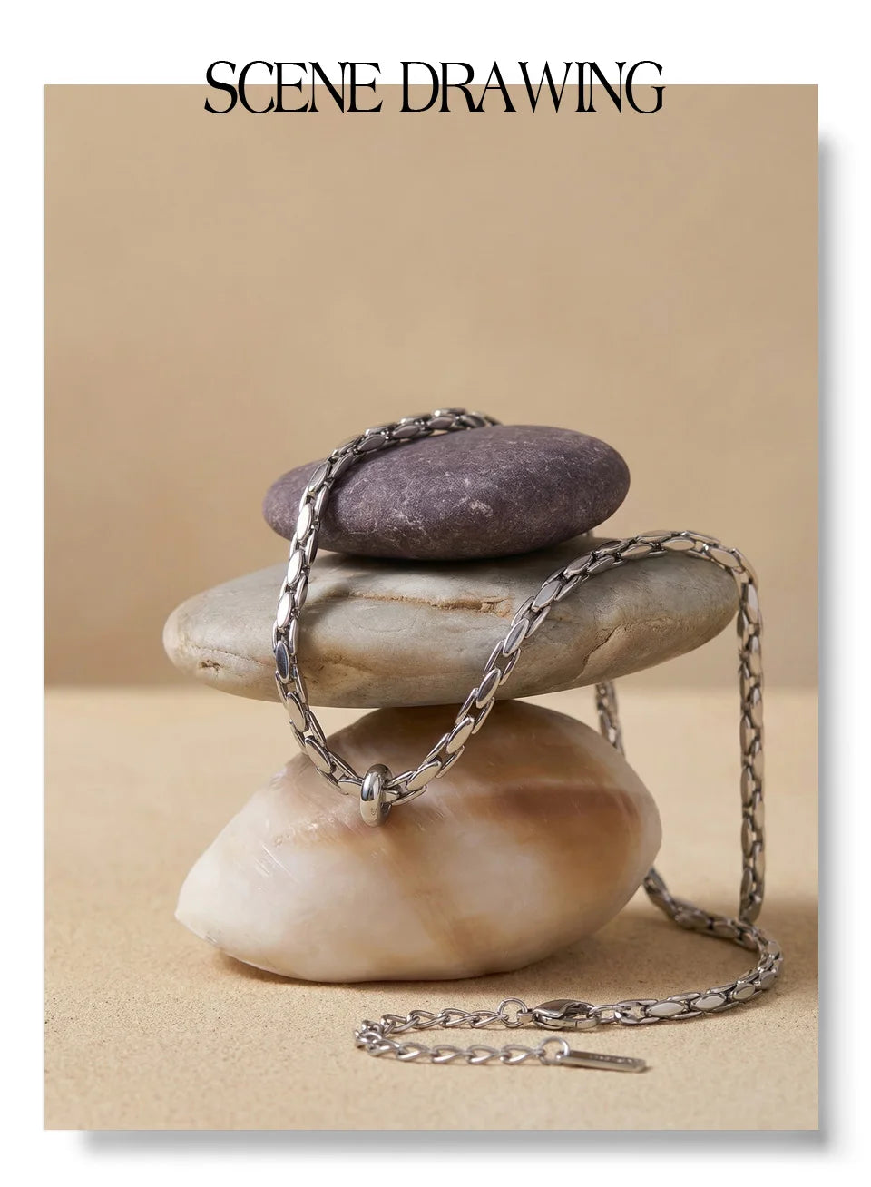 Geometric chain necklace in gold-plated stainless steel.