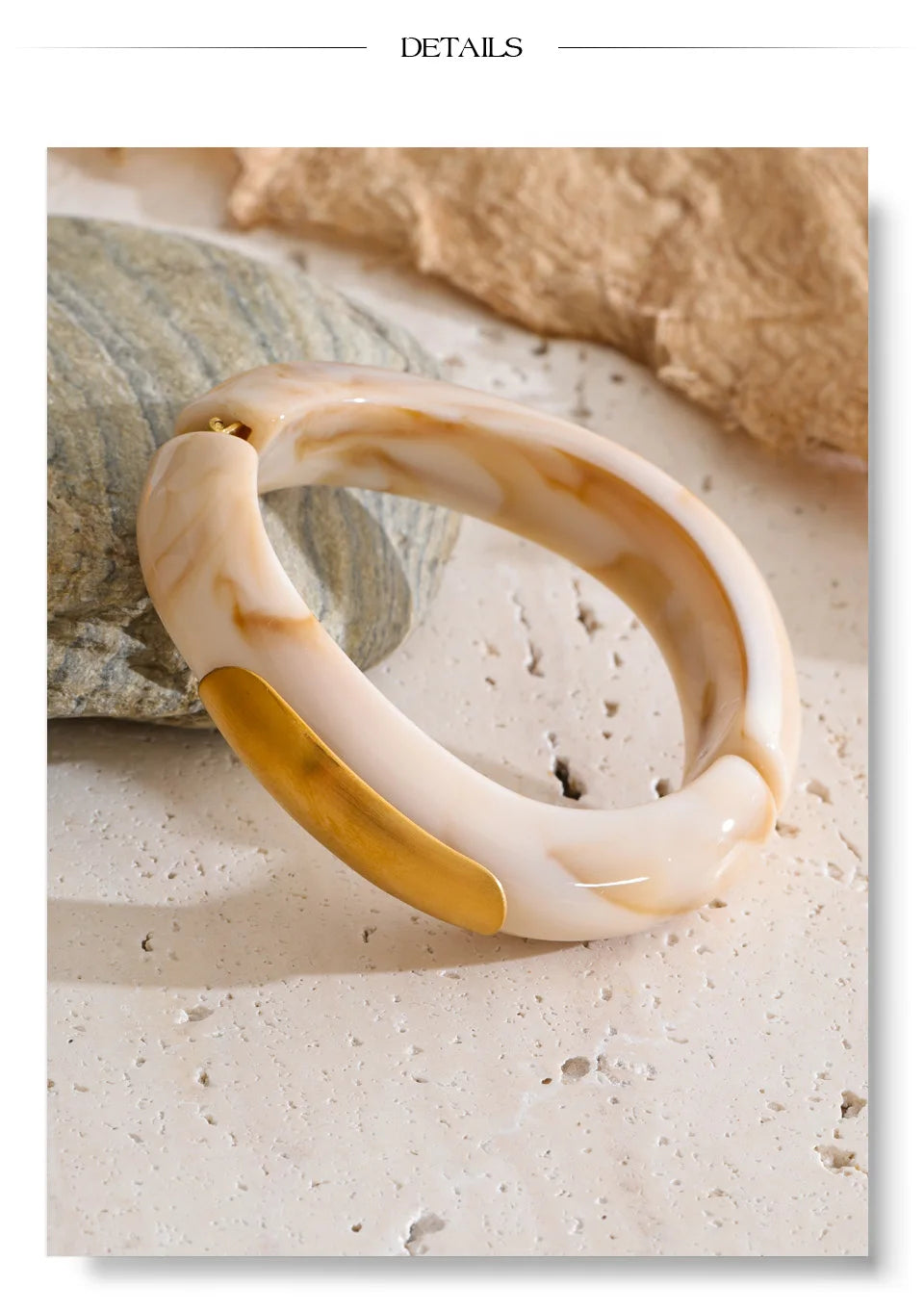 Resin acrylic geometric bracelet in gold-plated stainless steel with resin and acrylic.