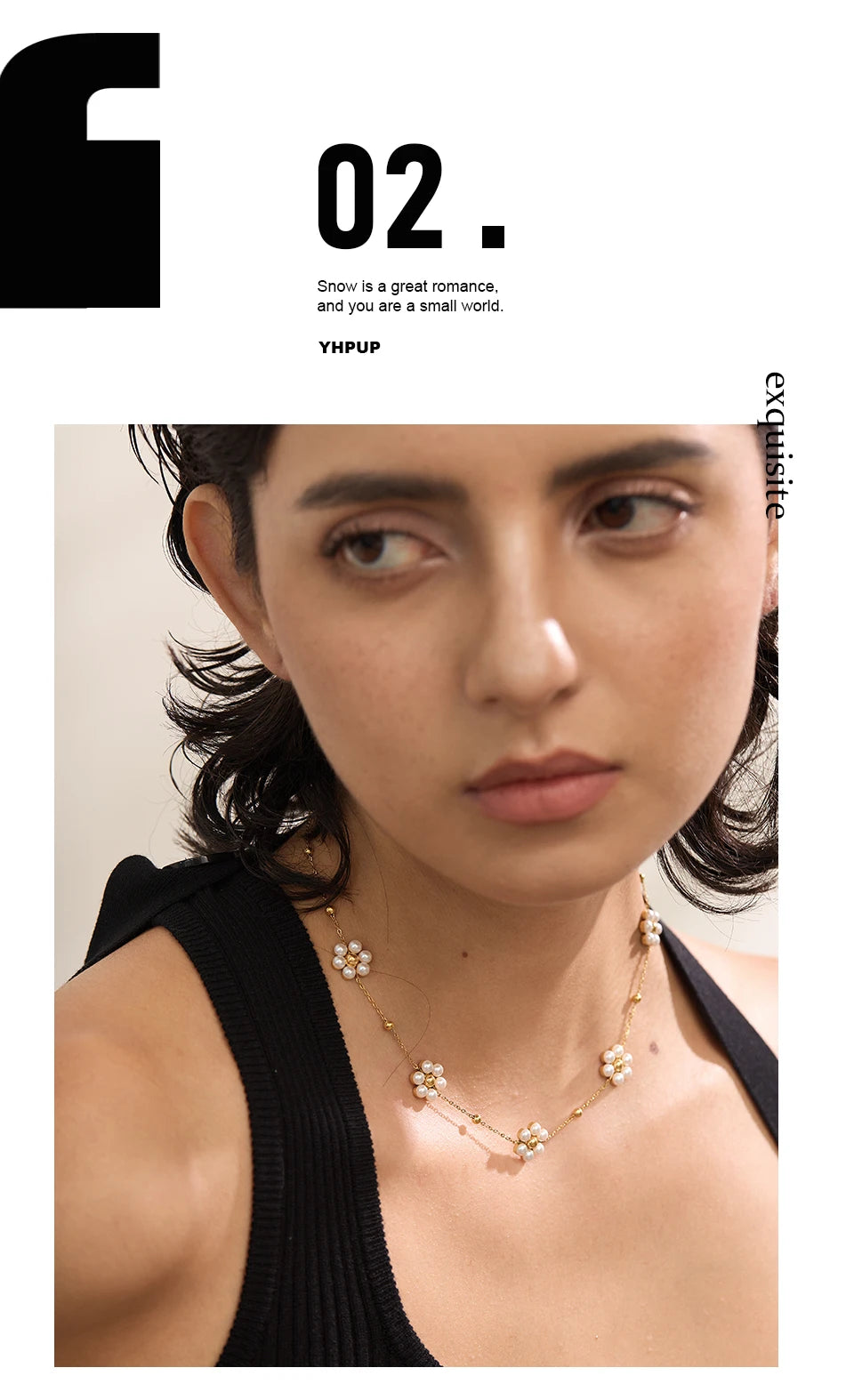 Pearl flower beaded necklace in gold-plated stainless steel with pearl.