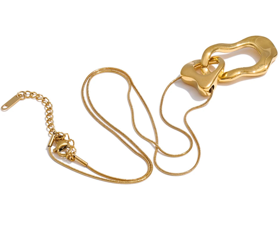 Geometric necklace in gold-plated stainless steel.
