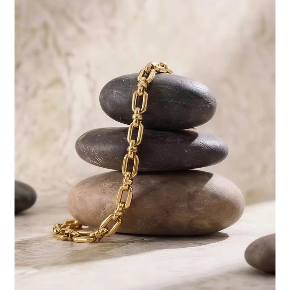 Geometric Chain Bracelet — Gold-Plated Stainless Steel · PS1629