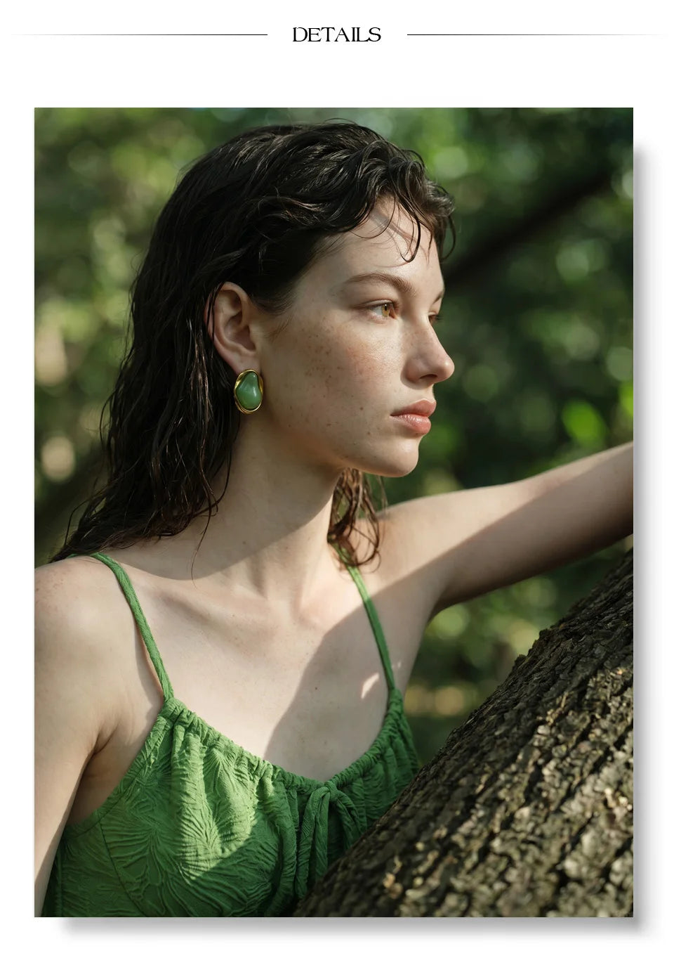 Resin acrylic geometric earrings in gold-plated stainless steel with resin and acrylic.