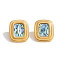Shell geometric earrings in gold-plated stainless steel with shell.