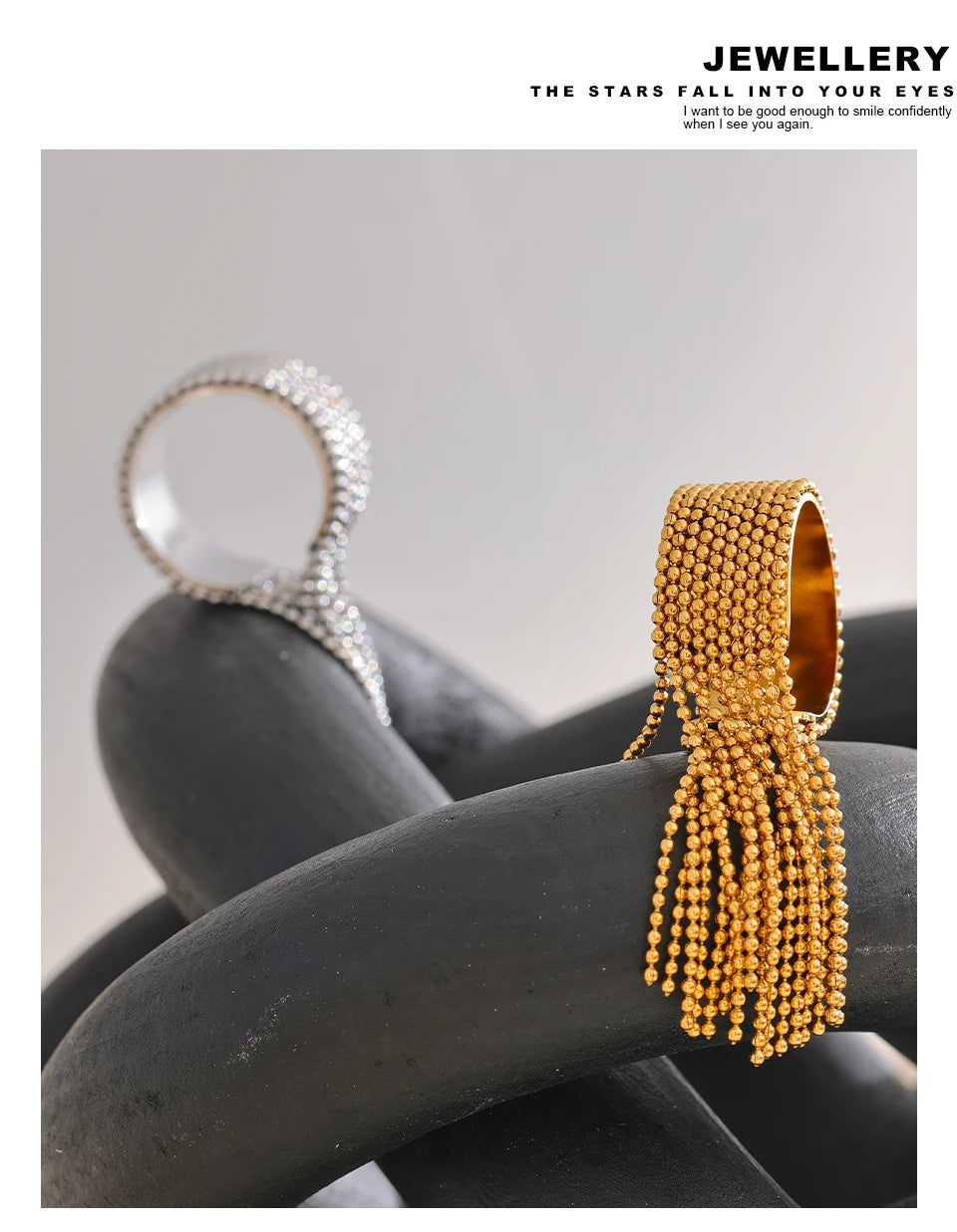 Geometric chain ring in 18K gold-plated stainless steel.
