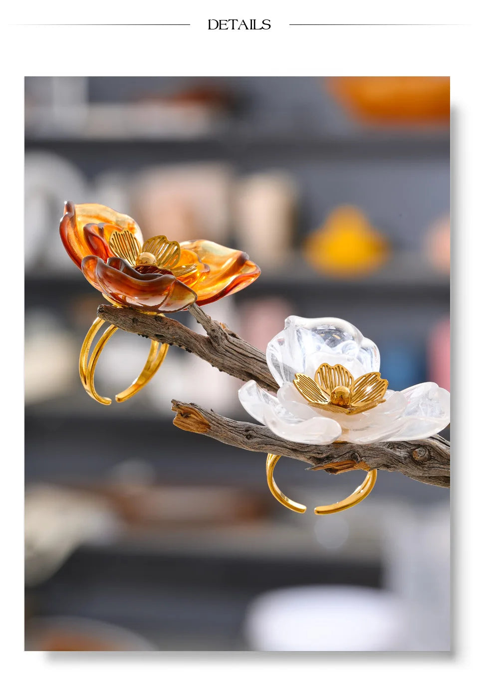 Resin flower ring in 18K gold-plated stainless steel with resin.