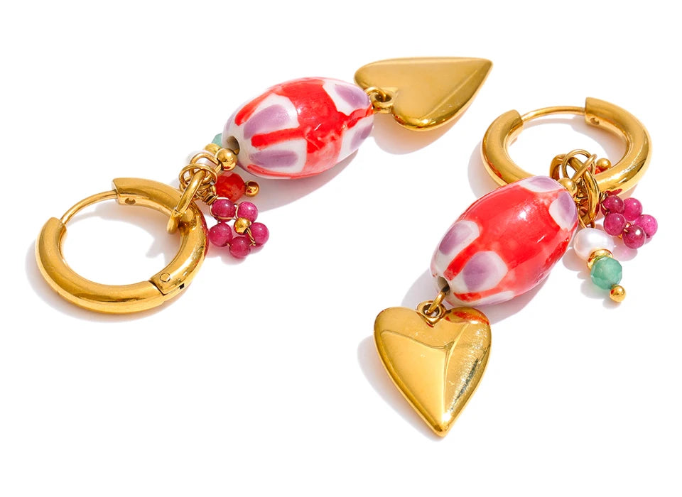 Red heart earrings in gold-plated stainless steel.