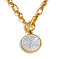 Geometric necklace in gold-plated stainless steel.