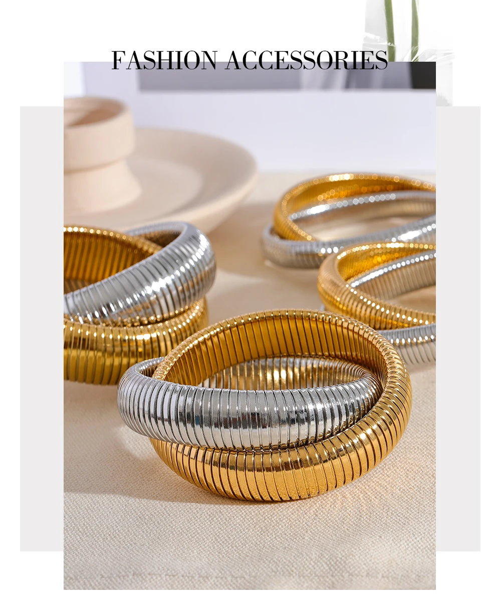 Geometric Bracelet — Gold-Plated Stainless Steel · PS1829