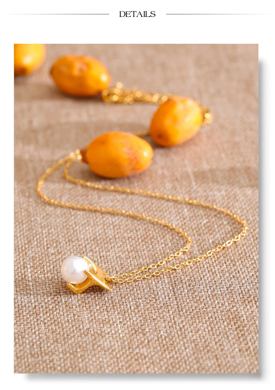 Pearl geometric necklace in gold-plated stainless steel with pearl.