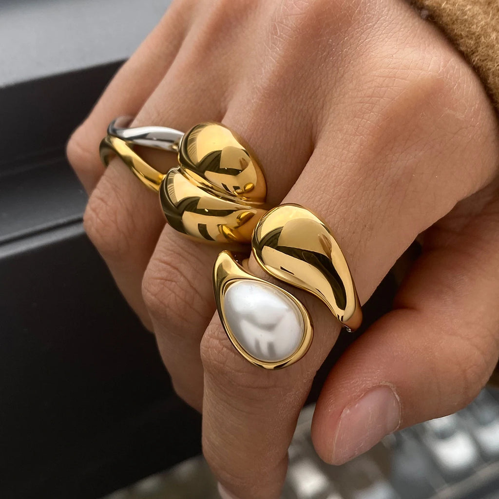 Two-Tone Pearl Waterdrop Ring — Stainless Steel · PS368