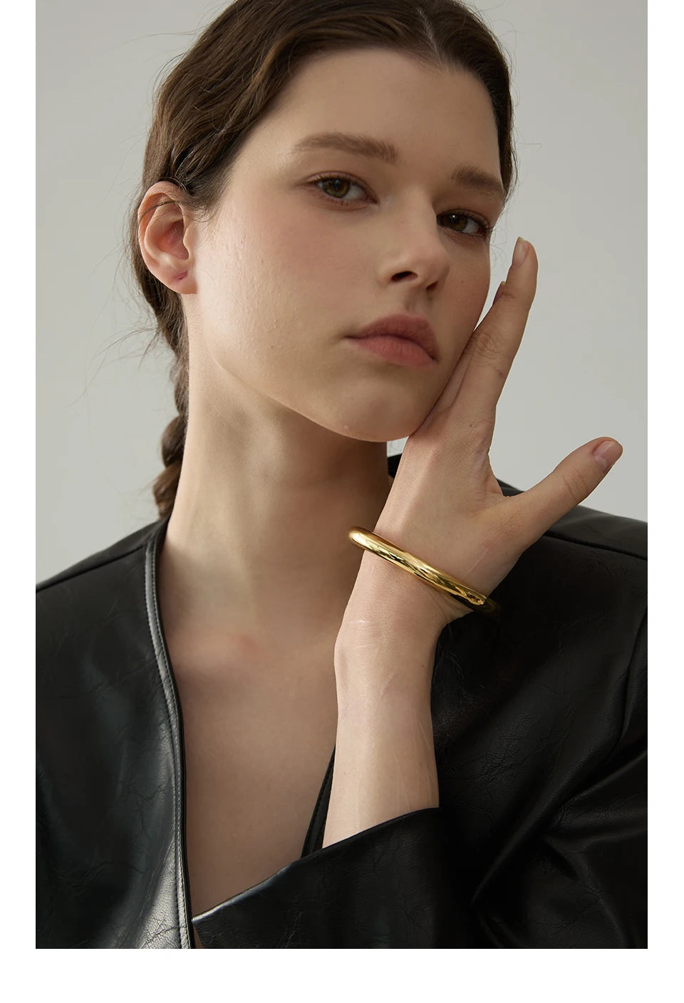 Hammered Geometric Bracelet — Gold-Plated Stainless Steel · PS2018