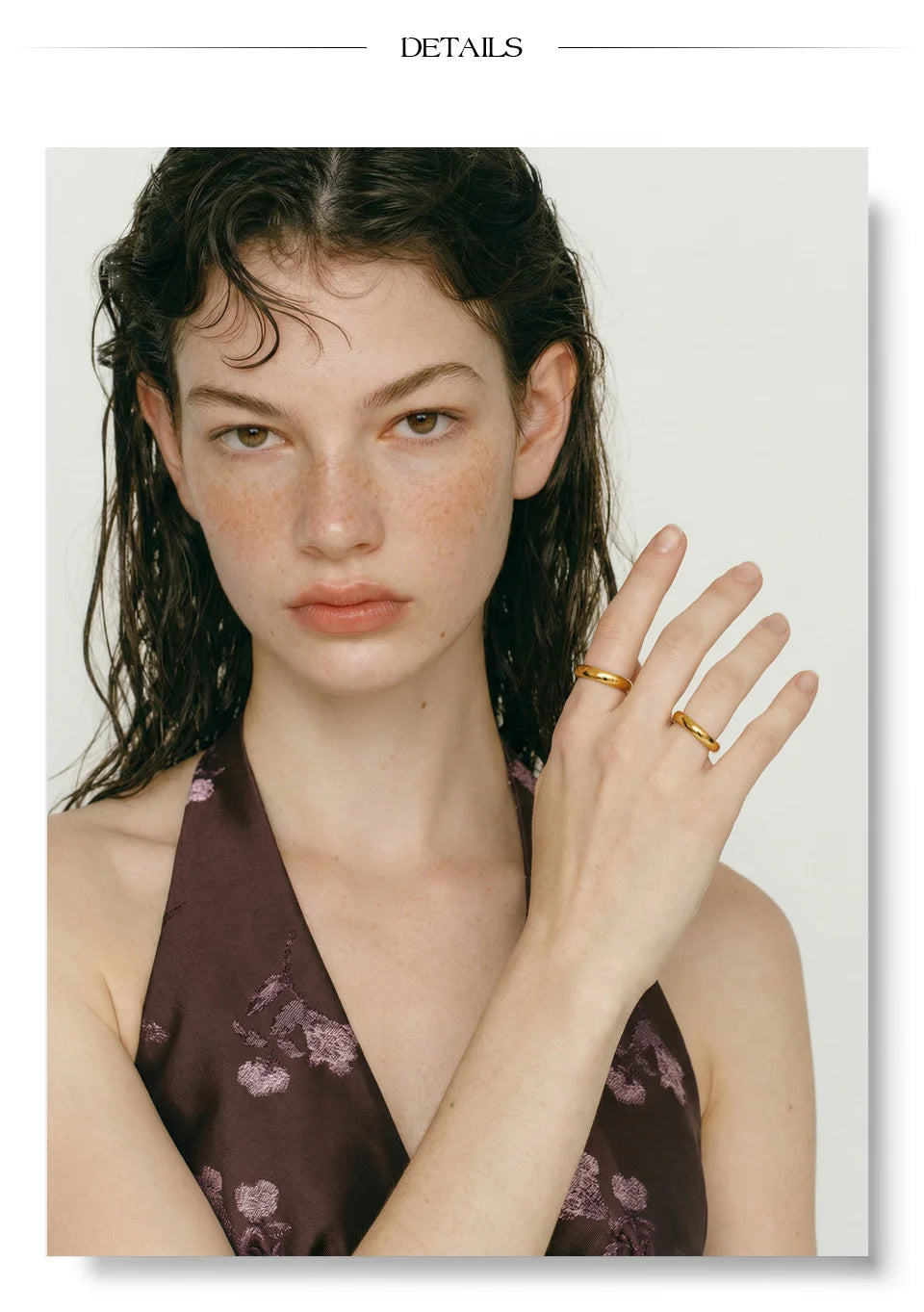 Geometric ring in 18K gold-plated stainless steel.