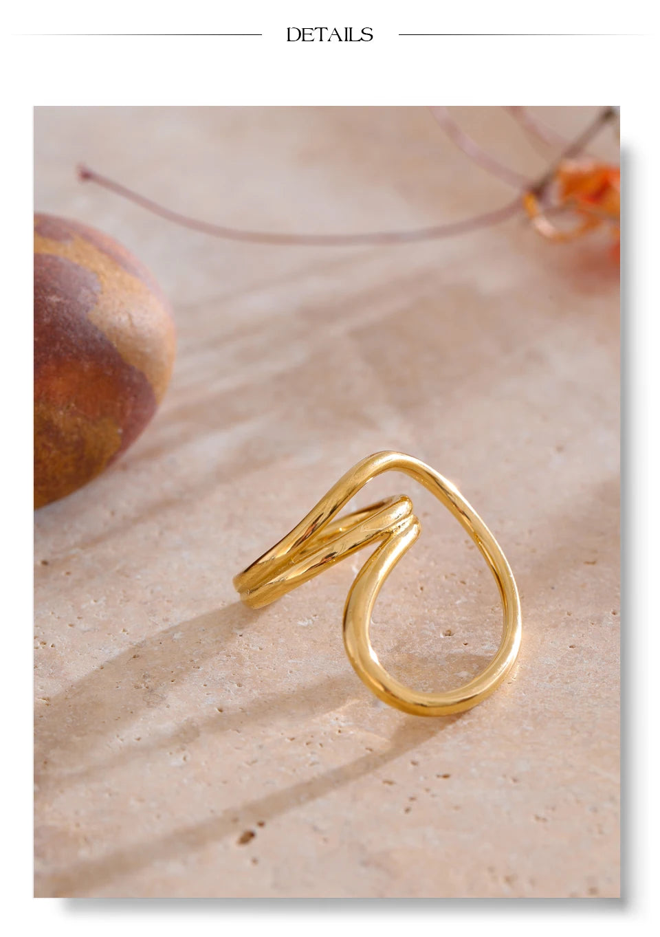 Geometric ring in 18K gold-plated stainless steel.