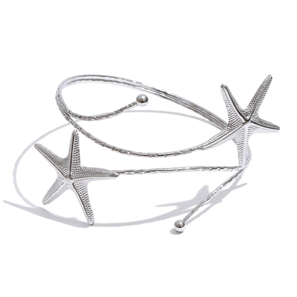 Star bracelet in gold-plated stainless steel.