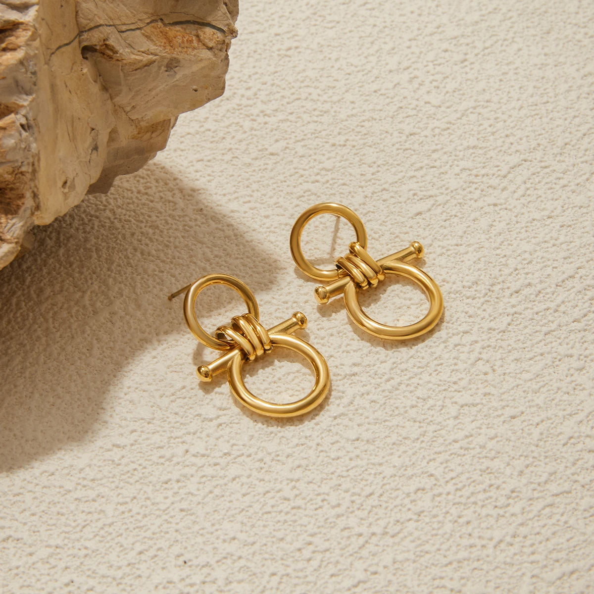 Equestrian Smooth Earrings — Stainless Steel · PS303