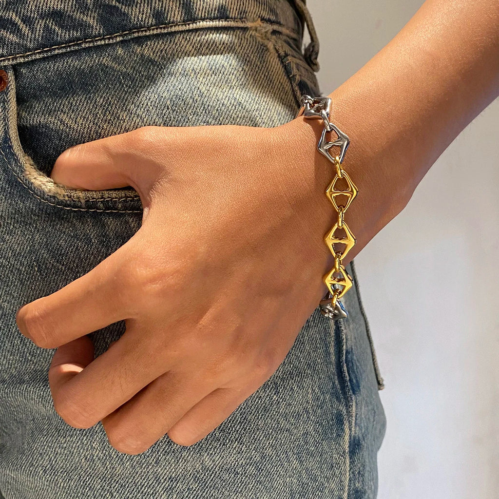 Twisted Chain Bracelet — Stainless Steel · PS352