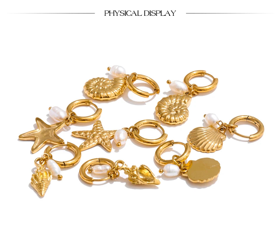 Freshwater pearl shell star earrings in gold-plated stainless steel with freshwater pearl and shell.