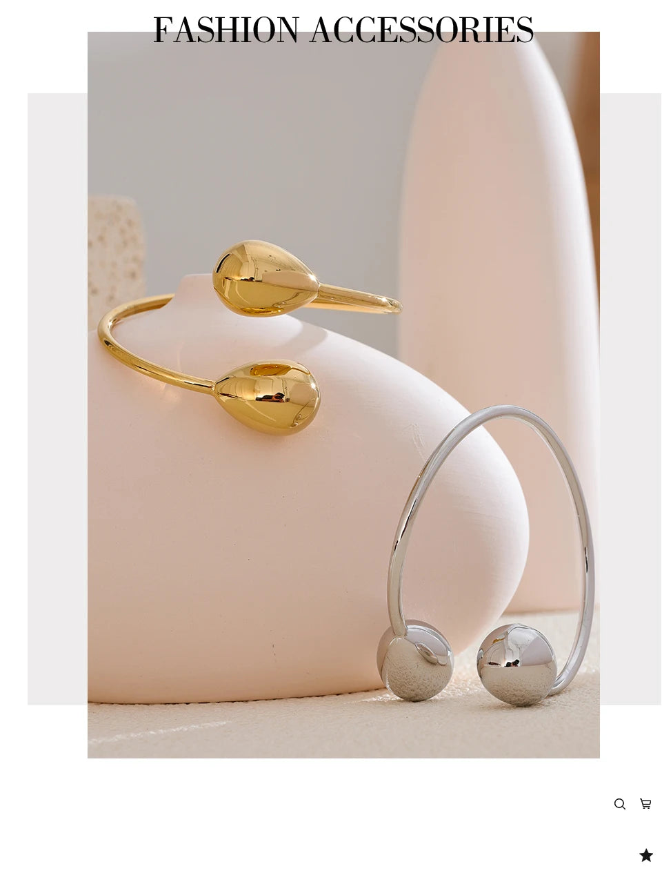 Geometric bracelet in gold-plated stainless steel.
