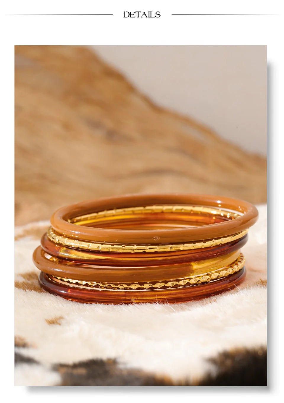 Resin multi-color geometric bracelet in gold-plated stainless steel with resin.