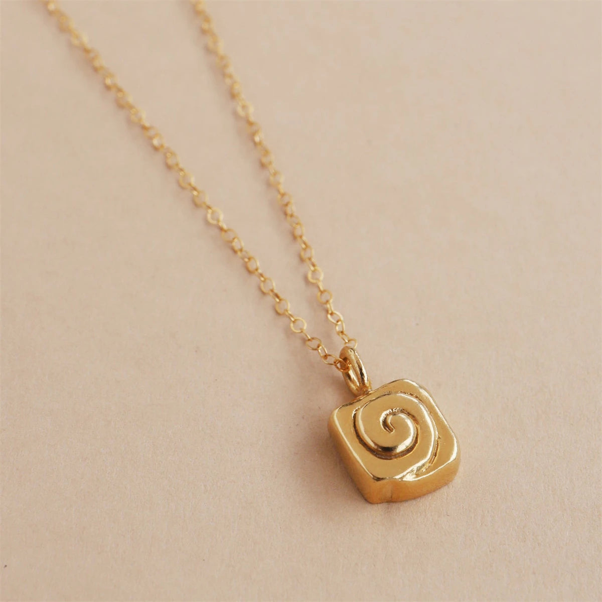 Hornbread earrings, salt pepper bread necklace, cinnamon roll earrings, gold-plated color preservation