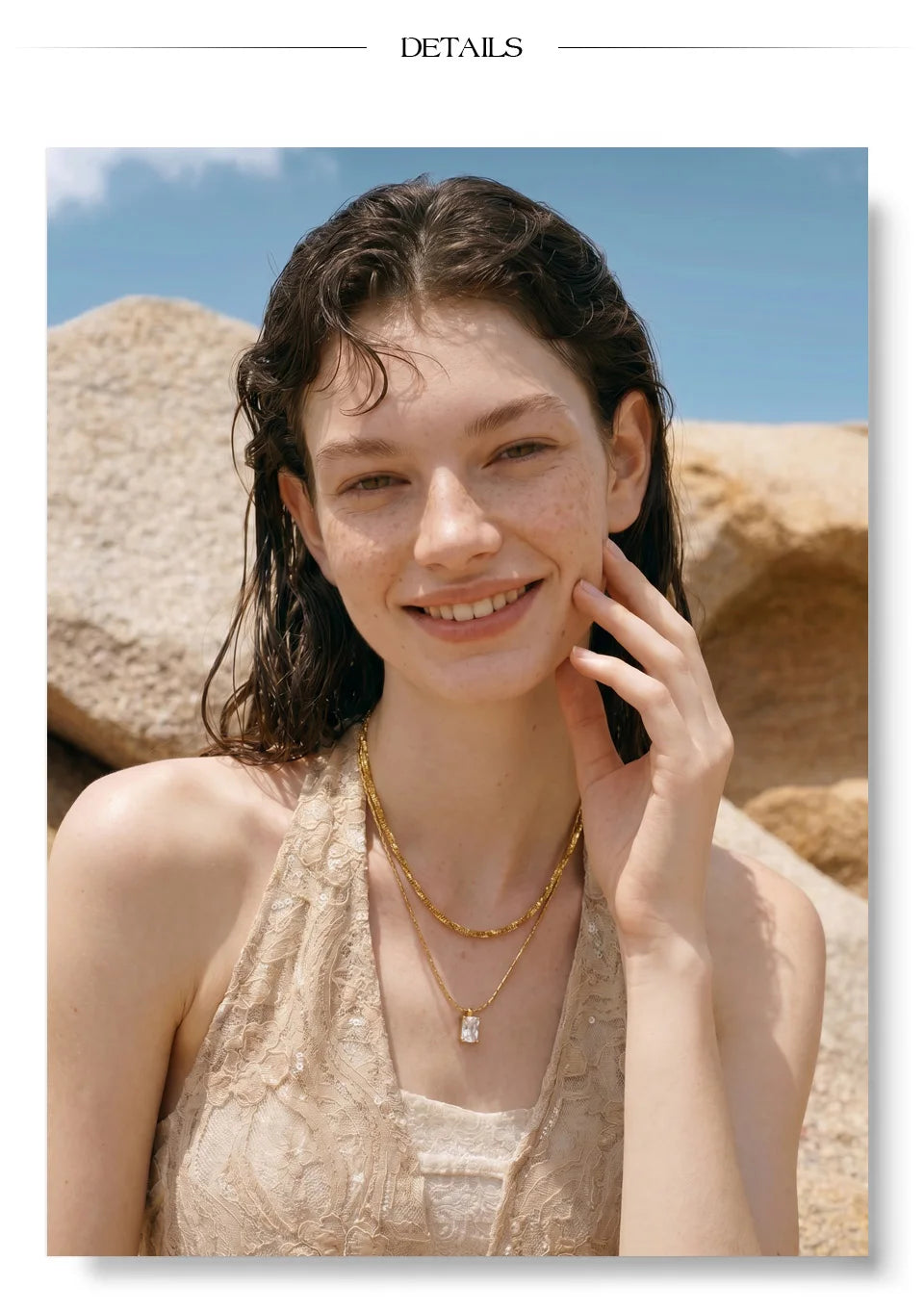 Cubic zirconia geometric chain necklace in gold-plated stainless steel with cubic zirconia.