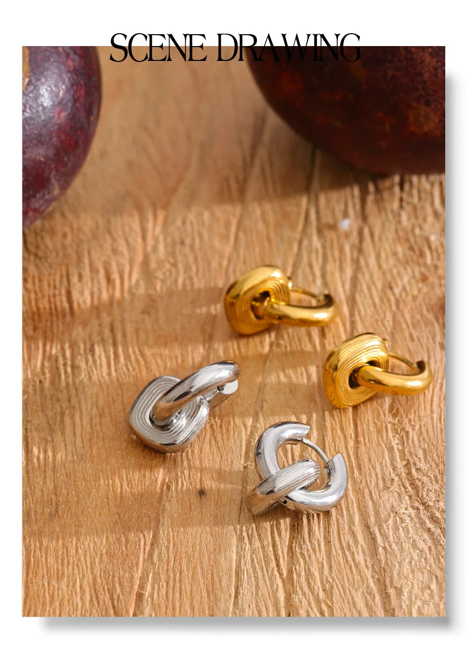 Geometric earrings in gold-plated stainless steel.