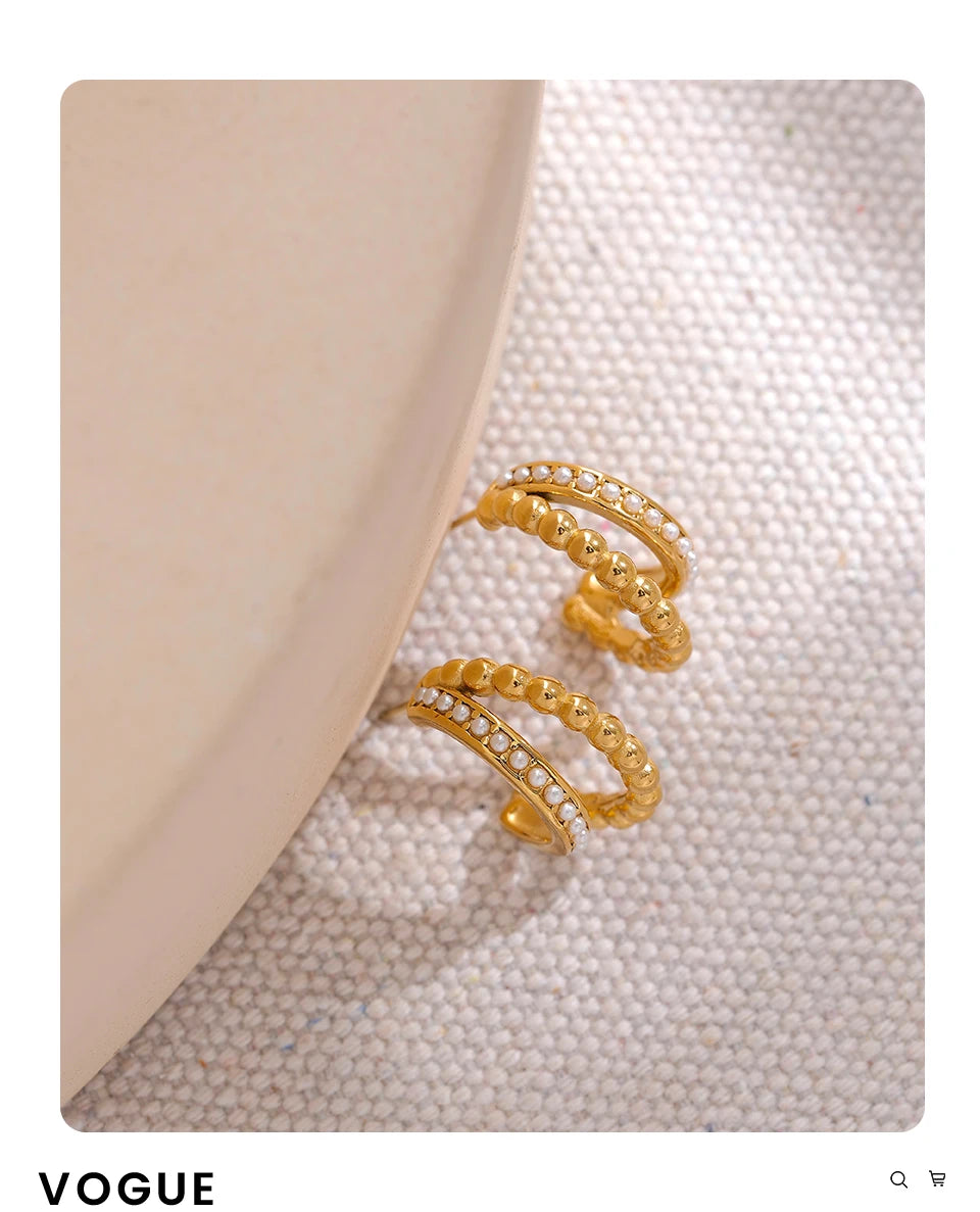 Pearl vintage geometric earrings in 18K gold-plated stainless steel with pearl.