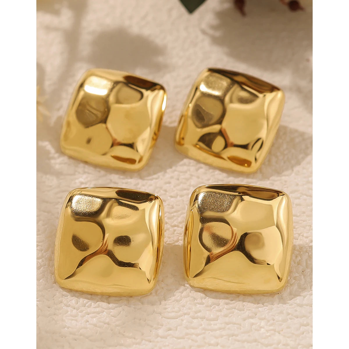 Stud Earrings Irregular Metal Hammered — 316L Stainless Steel · PS427