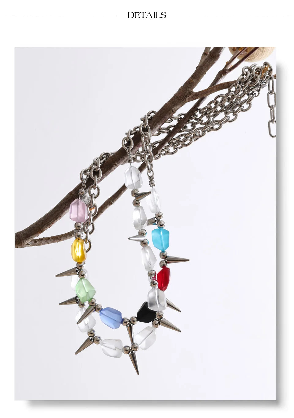 Acrylic natural stone multi-color necklace in gold-plated stainless steel with natural stone and acrylic.
