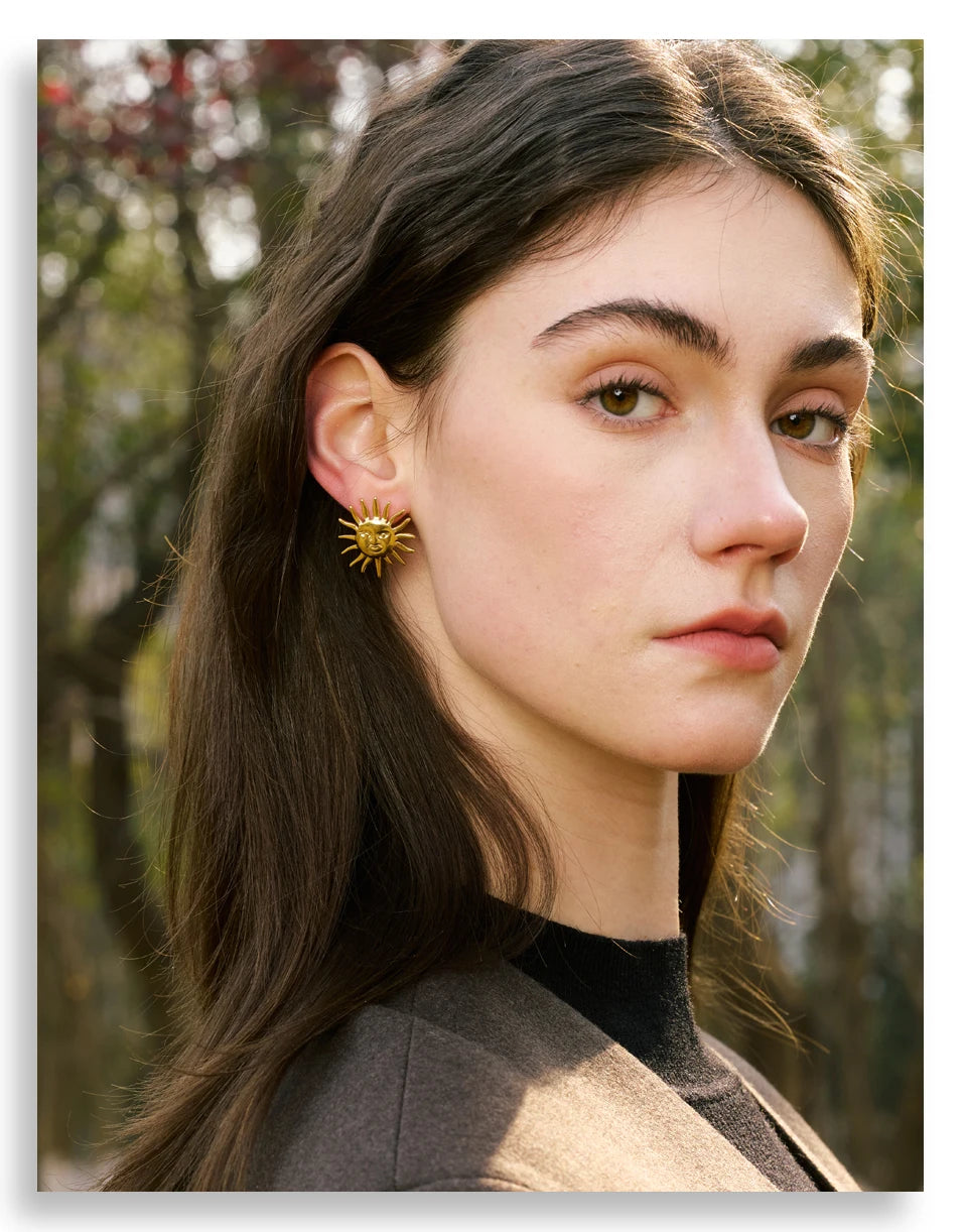 Black Sun Geometric Earrings — Gold-Plated Stainless Steel · PS1699