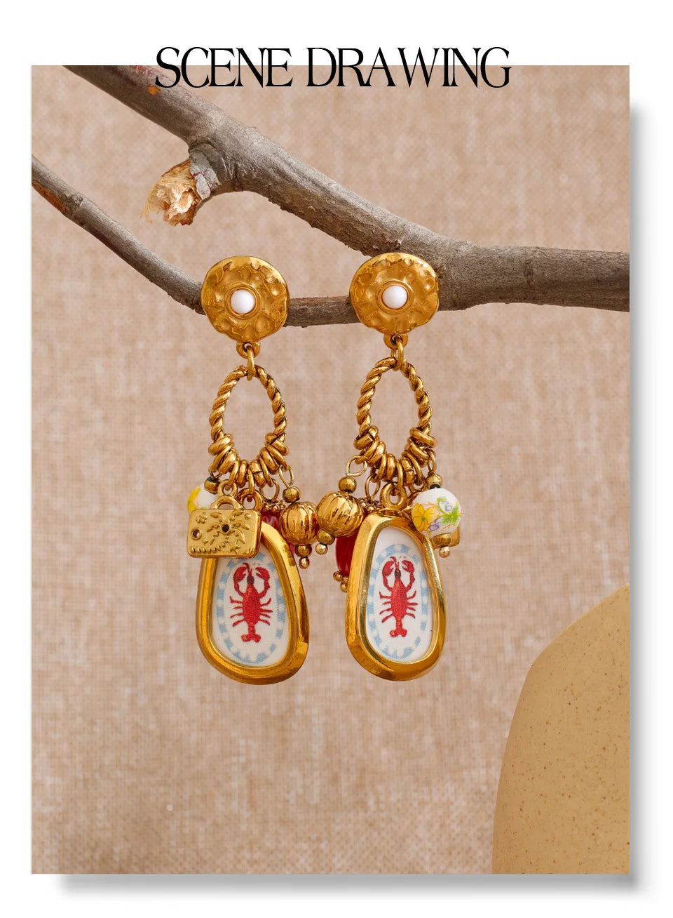 Geometric earrings in gold-plated stainless steel.