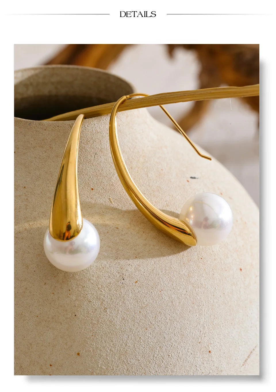 Pearl geometric earrings in gold-plated stainless steel with pearl.
