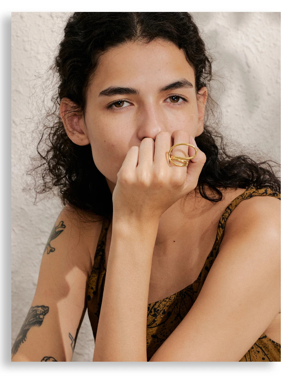 Geometric ring in 18K gold-plated stainless steel.