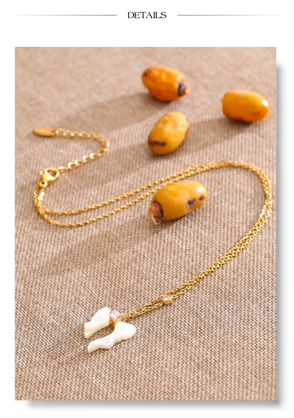 Shell butterfly necklace in gold-plated stainless steel with shell.