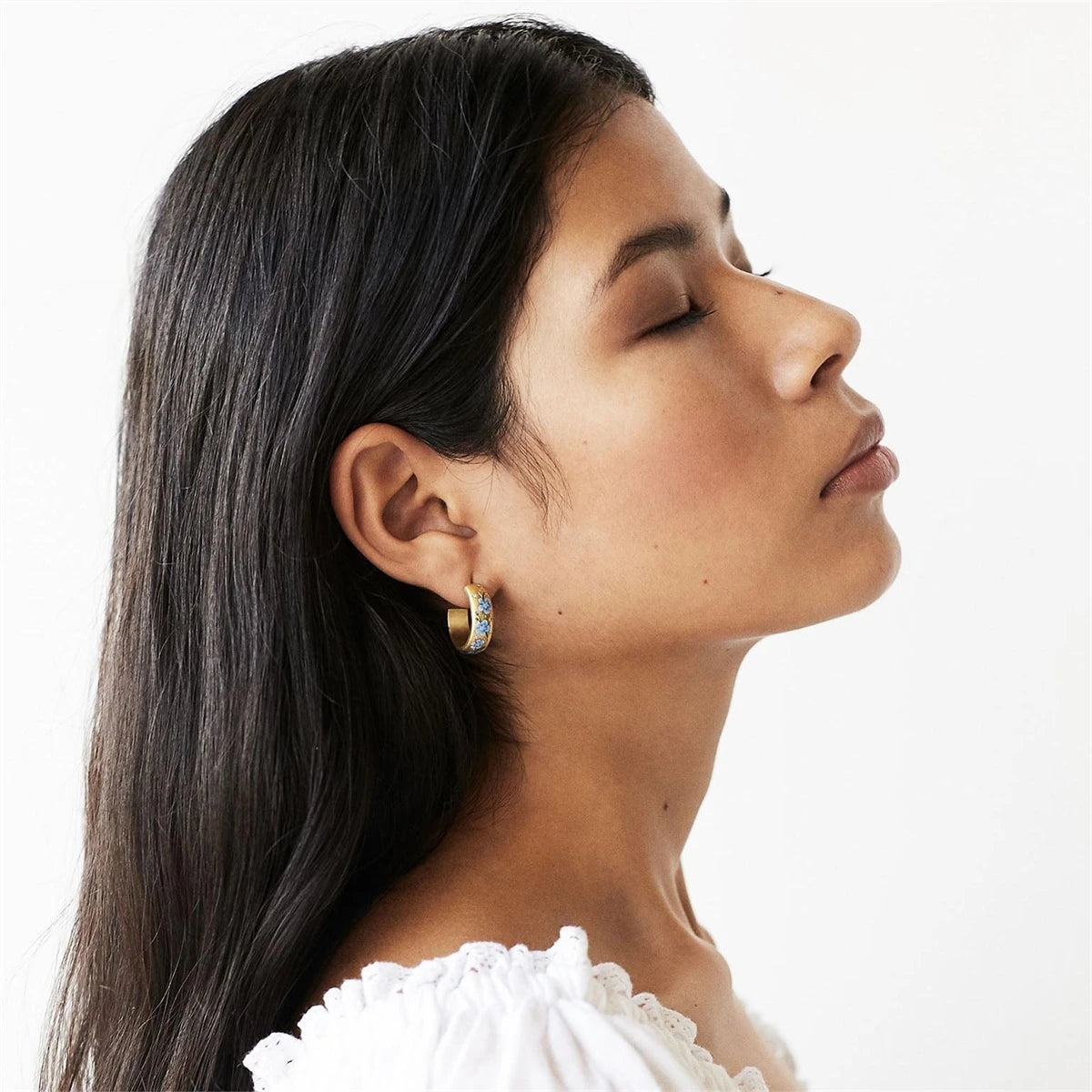 Gong Tingfeng hand-painted flower earrings, floral roses, C-shaped earrings, niche personalized design, and decorative items