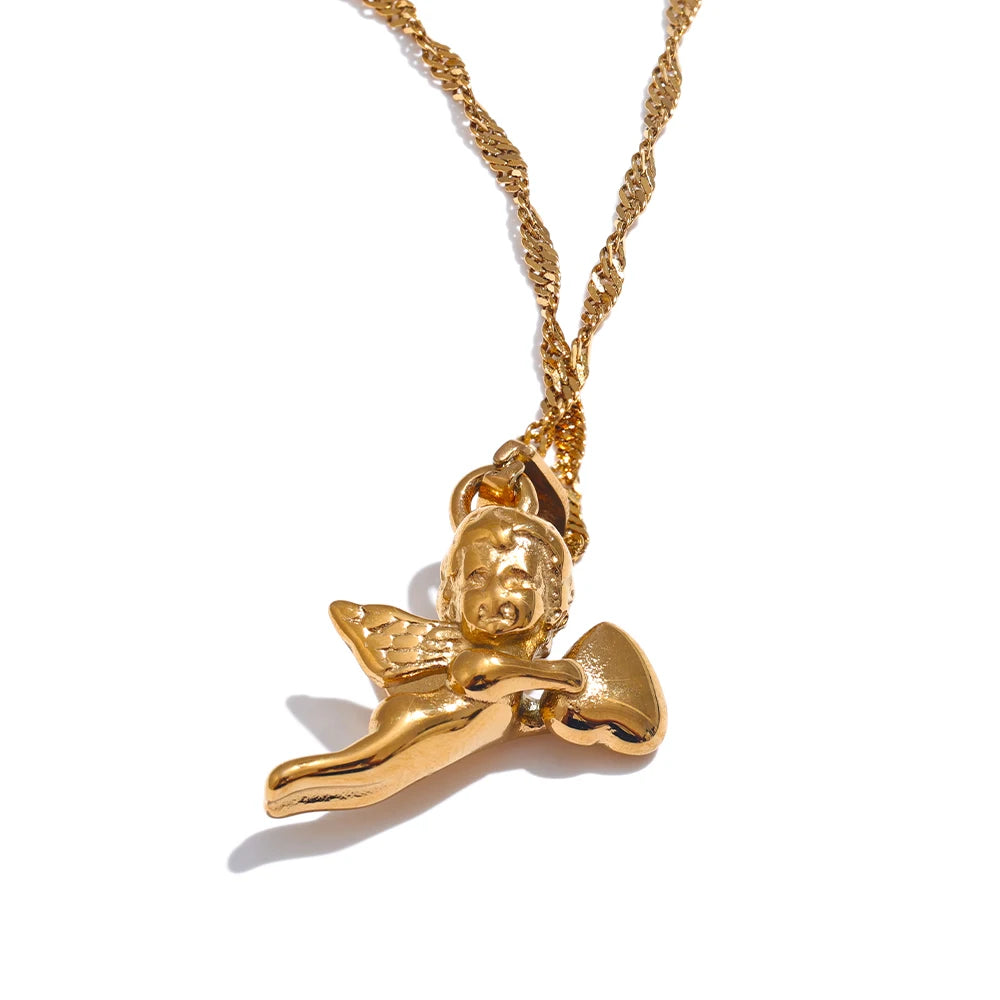 Heart geometric necklace in gold-plated stainless steel.