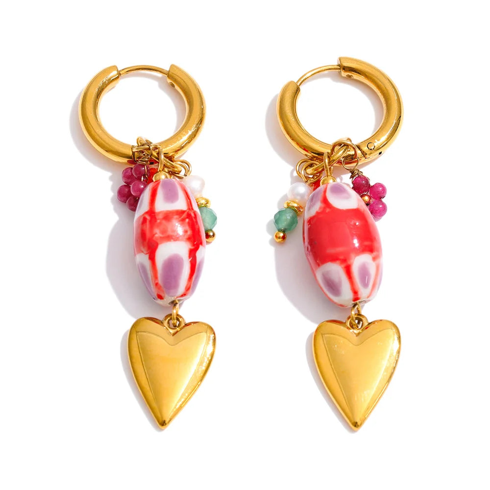 Red heart earrings in gold-plated stainless steel.