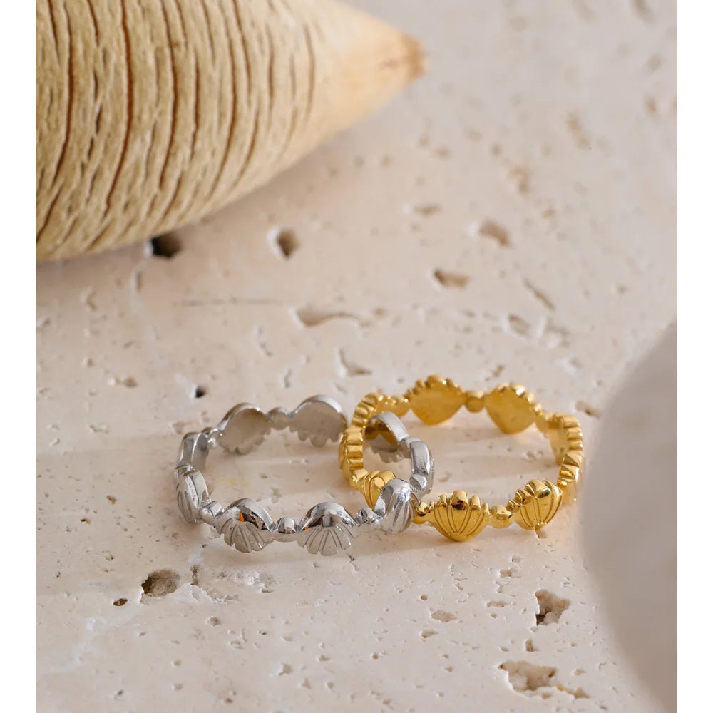 Shell Geometric Ring — 18K Gold-Plated Stainless Steel with Shell · PS2303