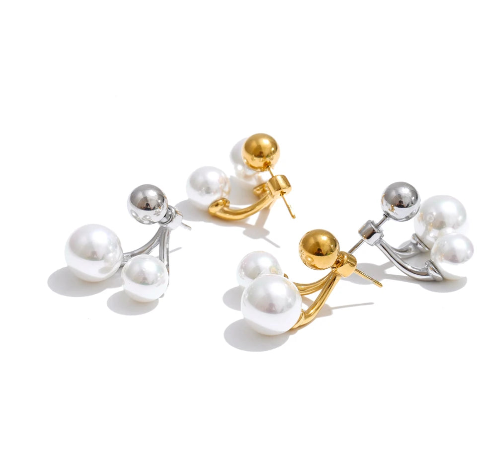 Pearl geometric earrings in gold-plated stainless steel with pearl.